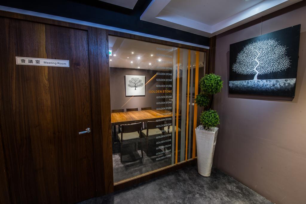 Golden Stone Hotel Гаосюн Екстер'єр фото