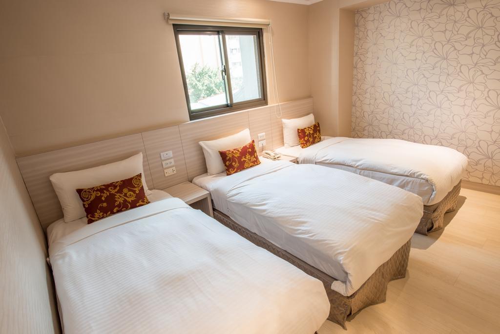 Golden Stone Hotel Гаосюн Екстер'єр фото